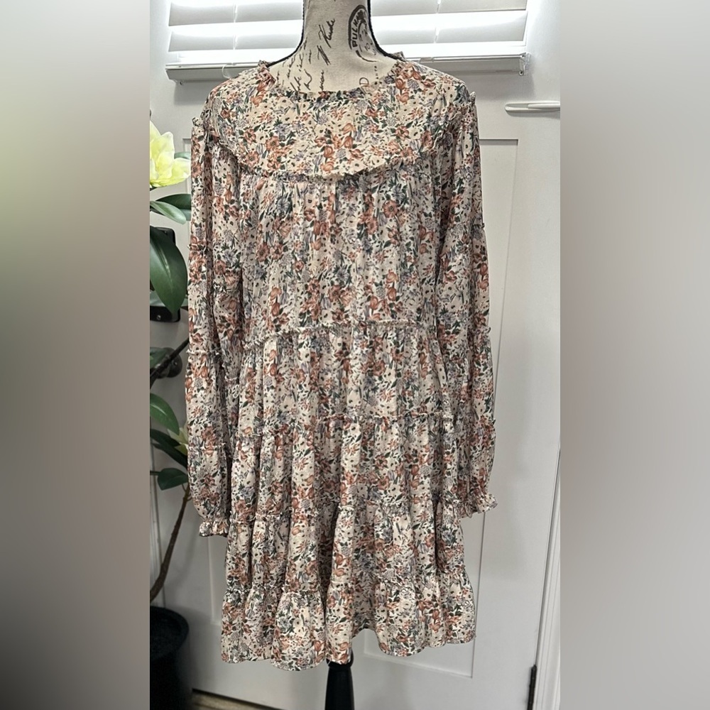 Floral Long Sleeve Dress ๐ท - Picture 2 of 16